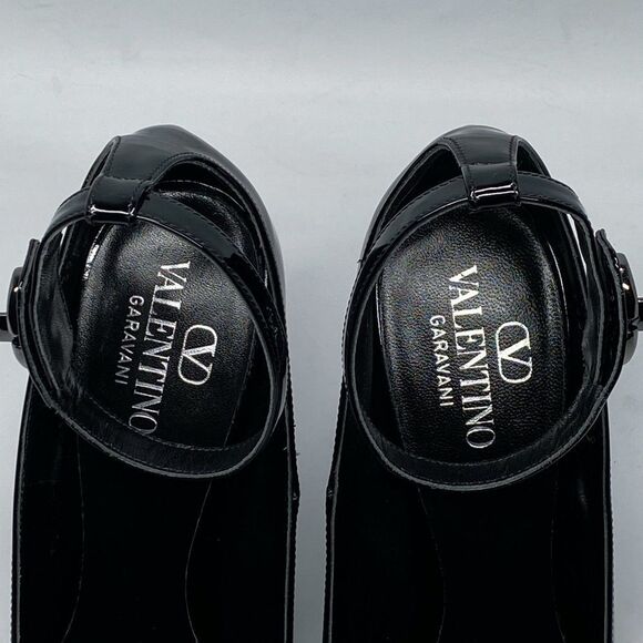 Valentino Garavani V Logo 105 Lockette Wedge Pump size 39 - Picture 10 of 16